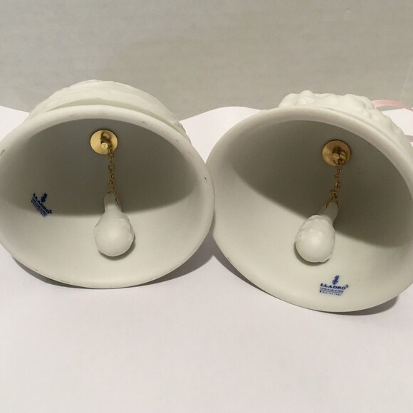 Vintage Christmas LLADRO BELLS 2 Porcelain Santa Children 1987 1988 Ornaments - Picture 5 of 8